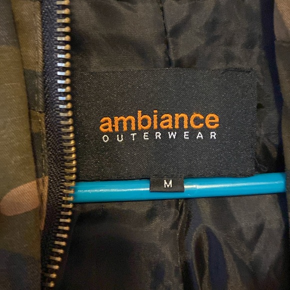 Size medium camo, lightweight jacket - Picture 4 of 4